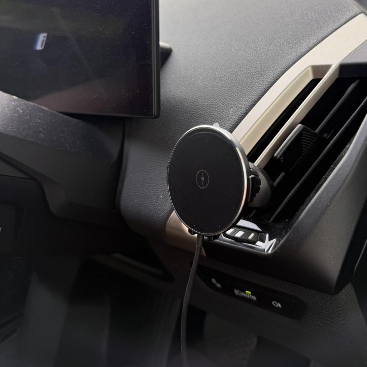 CRYONIX S12 Magnetic Car Phone Charger